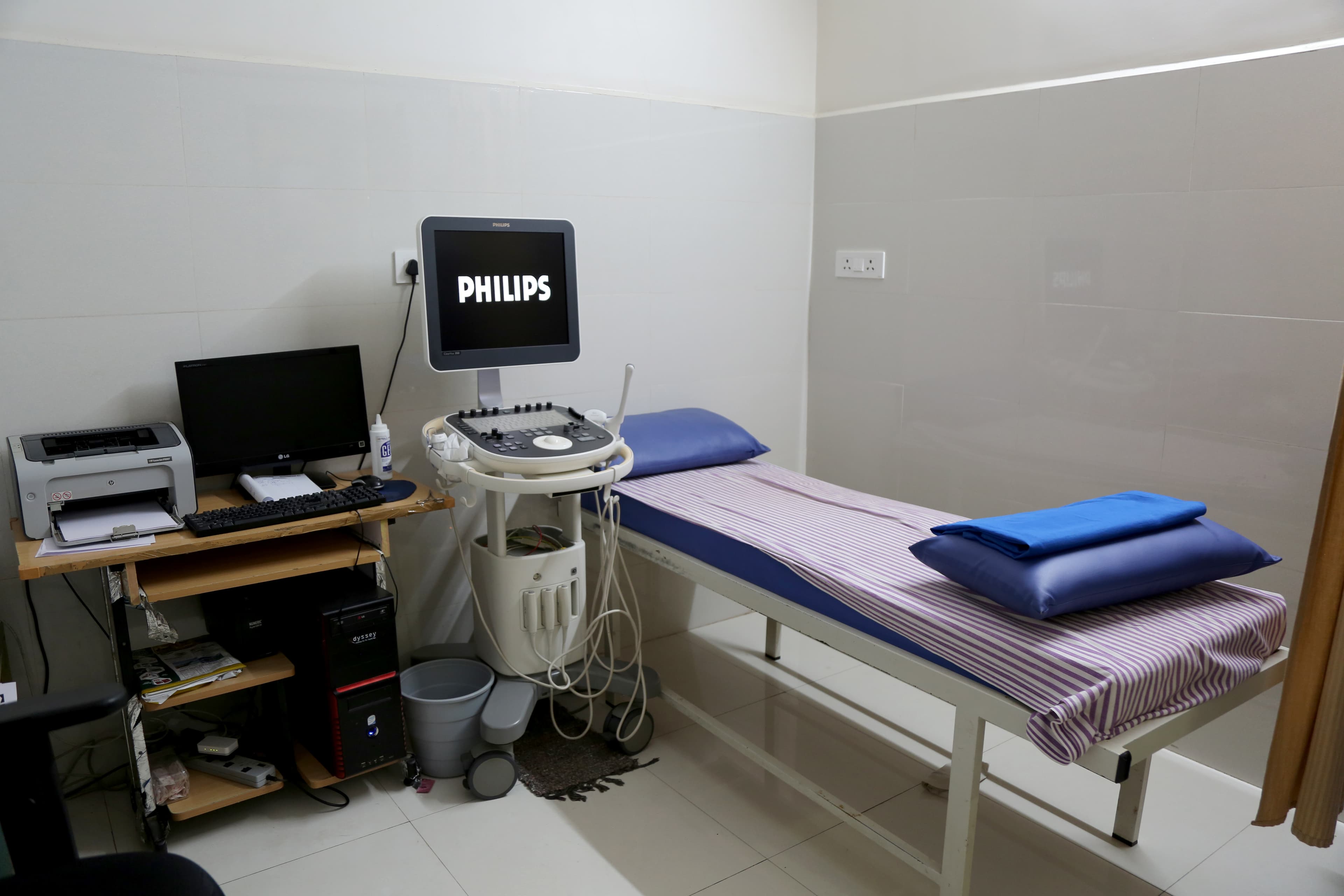 Ultrasonography & Diagnostic Suite at Crescent Clinic Cumbum - High resolution Philips ultrasound scanner
